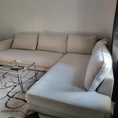 Apartment Kolejowa *